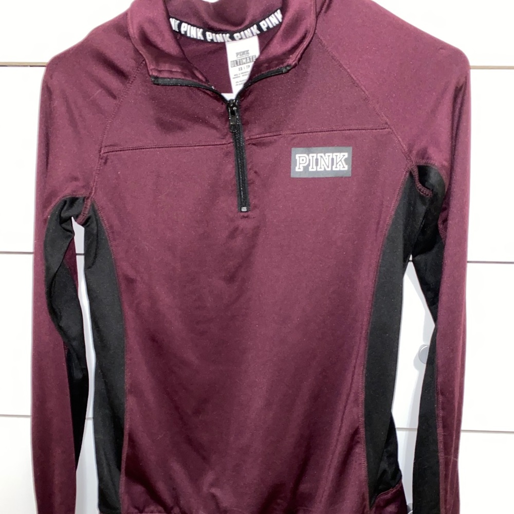 VS PINK Pullover